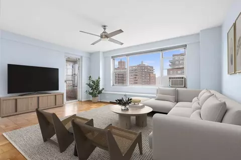 477 Fdr Dr #M1604, New York, NY 10002