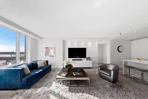 220 Riverside Blvd #4H, New York, NY 10069