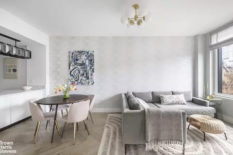 101 E 2nd St #5D, New York, NY 10009