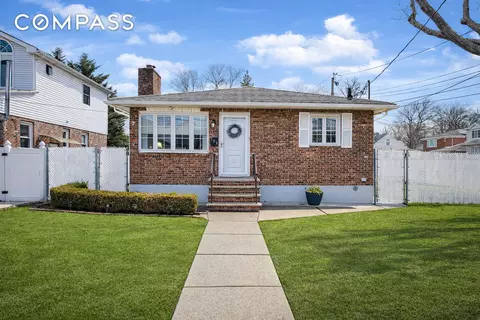 503 Falcon Ave, Staten Island, NY 10306