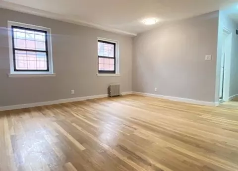 141-33 78th Ave #2-C, Flushing, NY 11367
