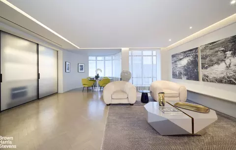 17 W 54th St #8B, New York, NY 10019