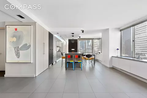 236 E 47th St #27DE, New York, NY 10017