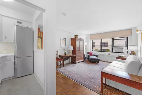 11 E 87th St #12A, New York, NY 10128