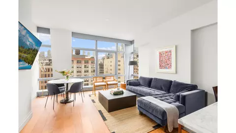 35 W 15th St #11E, New York, NY 10011
