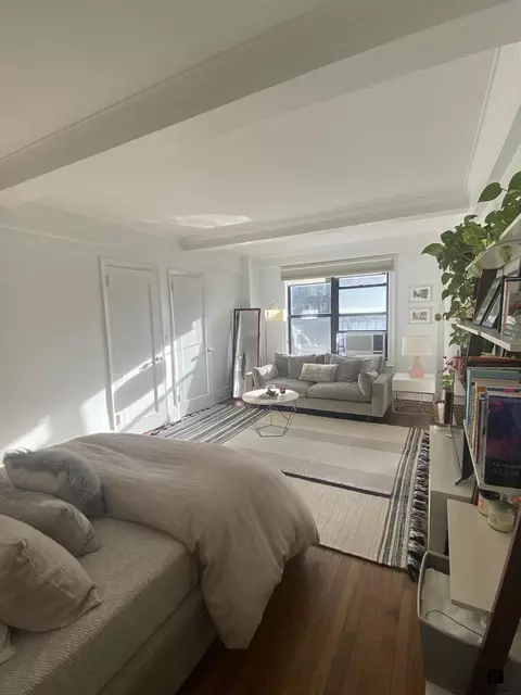 865 1st Ave #2-B, New York, NY 10017
