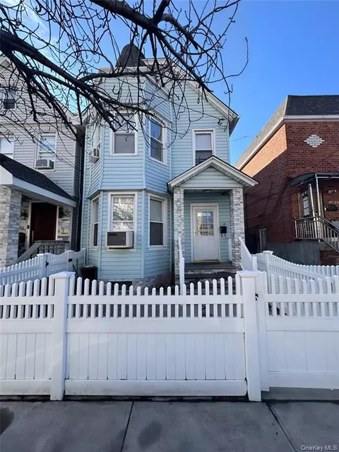95-30 117th St, South Richmond Hill, NY 11419