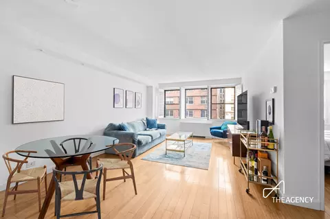 10 W 15th St #723, New York, NY 10011