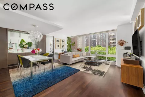 261 W 28th St #6A, New York, NY 10001