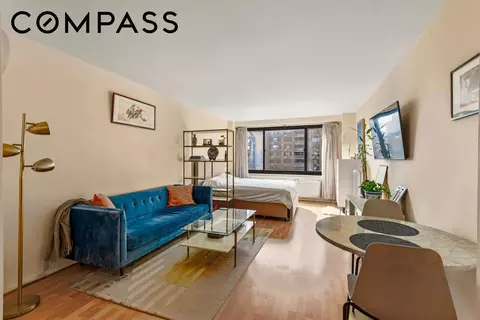 195 Willoughby Ave #702, Brooklyn, NY 11205