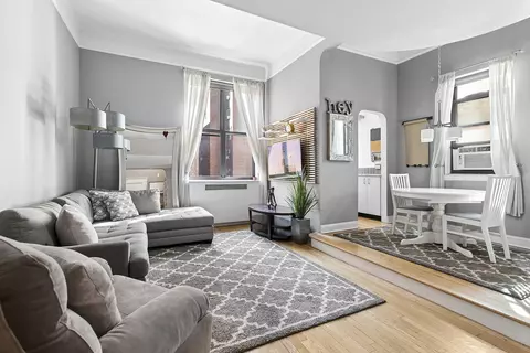 104 E 37th St #3E, New York, NY 10016