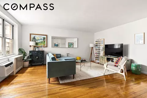 302 E 88th St #4C, New York, NY 10128