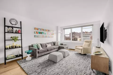 360 W 22nd St #8PR, New York, NY 10011