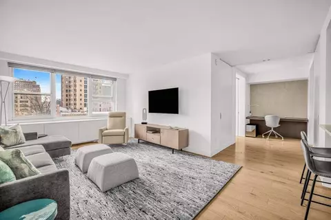360 W 22nd St #8PR, New York, NY 10011