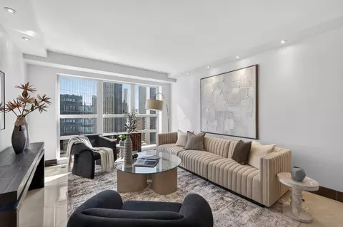 146 W 57th St #41A, New York, NY 10019