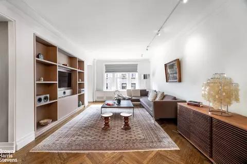 40 E 83rd St #8W, New York, NY 10028