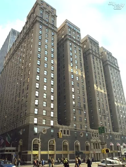 150 W 51st St #827, New York, NY 10019