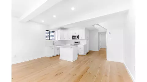 150 W 51st St #2116, New York, NY 10019