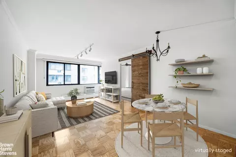 16 W 16th St #5NS, New York, NY 10011