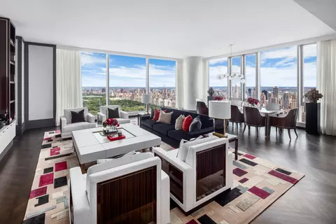 217 W 57th St #67E, New York, NY 10019