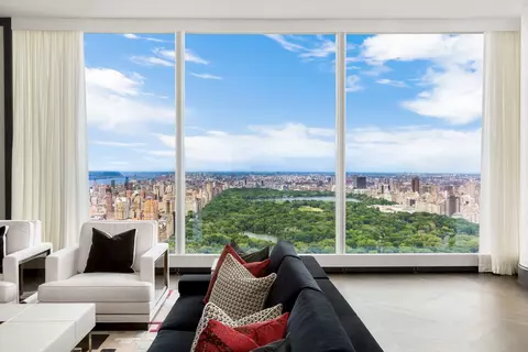 217 W 57th St #67E, New York, NY 10019