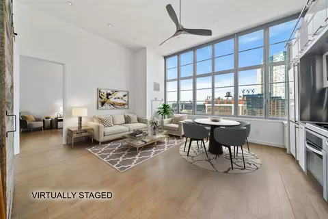 27-28 Thomson Ave #816, New York City, NY 11101