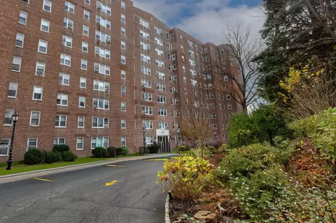 60 Knolls Cres #4-H, New York City, NY 10463