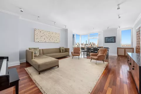 300 E 77th St #28A, New York, NY 10075