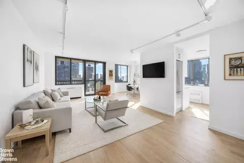 300 E 54th St #24L, New York, NY 10022