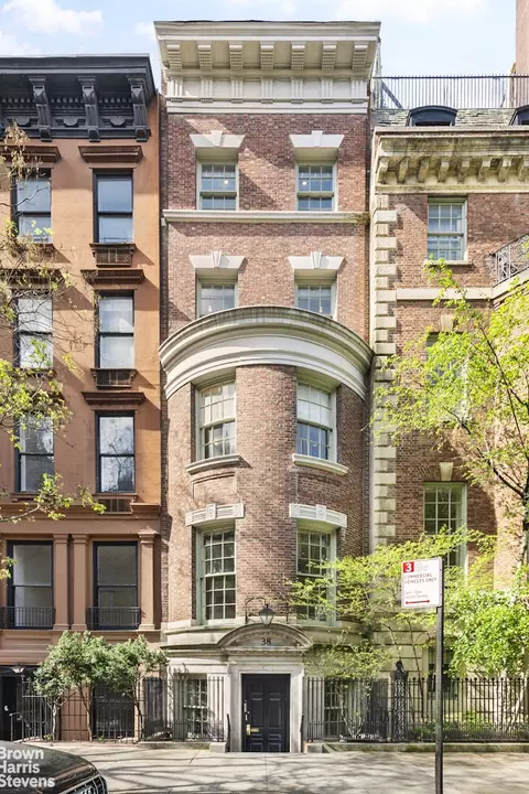 38 E 63rd St, New York, NY 10065