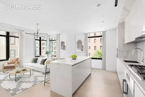 212 W 95th St #4A, New York, NY 10025