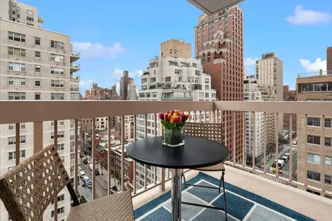 200 E 69th St #16E, New York, NY 10021