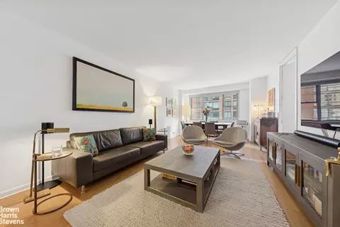 300 E 40th St #4K, New York, NY 10016