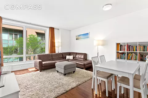 462 W 58th St #3E, New York, NY 10019