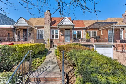 85-71 67th Ave, New York City, NY 11374