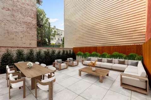 215 Calyer St #1, Brooklyn, NY 11222