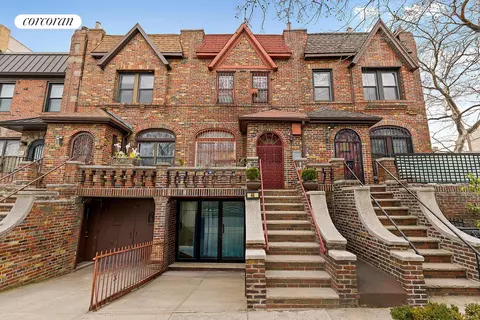 46 Gatling Pl, Brooklyn, NY 11209