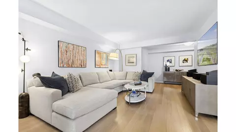 200 E 57th St #10C, New York, NY 10022