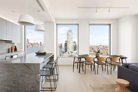 8 S 4th St #34D, Brooklyn, NY 11249