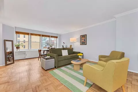 155 E 38th St #9A, New York, NY 10016