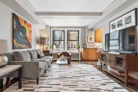 333 E 53rd St #10C, New York, NY 10022
