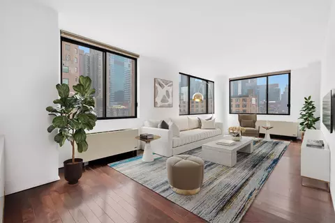 350 W 50th St #15-B, New York, NY 10019