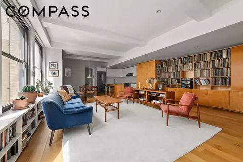 315 W 36th St #14A, New York, NY 10018