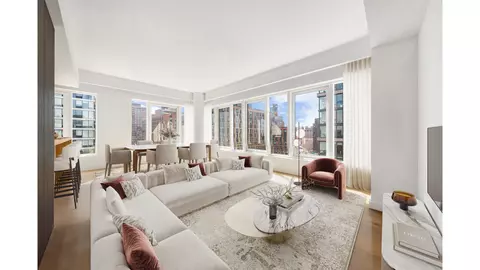 202 Broome St #9M, New York, NY 10002