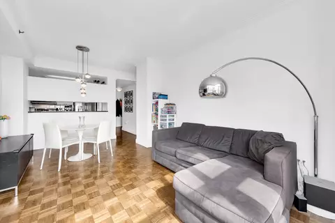 404 E 76th St #8C, New York, NY 10021