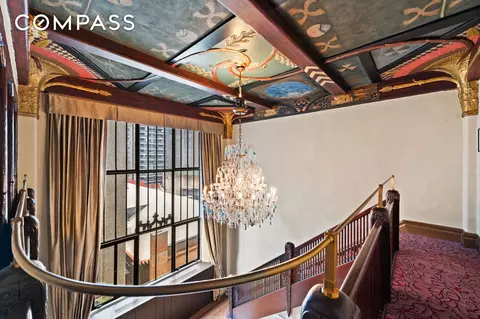 1 W 67th St #616/6E, New York, NY 10023