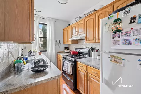 Kitchen - 177 Java St, Brooklyn, NY 11222 photo 2 of 2