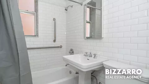 Bath - 4295 Webster Ave #L5, New York City, NY 10470 photo 1 of 1