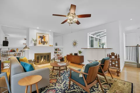 155 E 49th St #11CD, New York, NY 10017