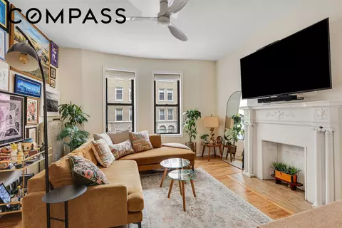 242 W 104th St #4EF, New York, NY 10025